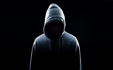 هر نیروی خدماتی را به خانه تان راه ندهید/ بعضی از آنها با هدف تهیه فیلم سیاه و اخاذی از شما وارد خانه تان می شوند