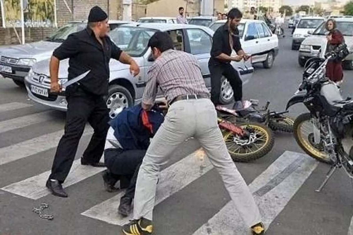 اعتراض خونین مرد همسایه به اسباب کشی با آسانسور